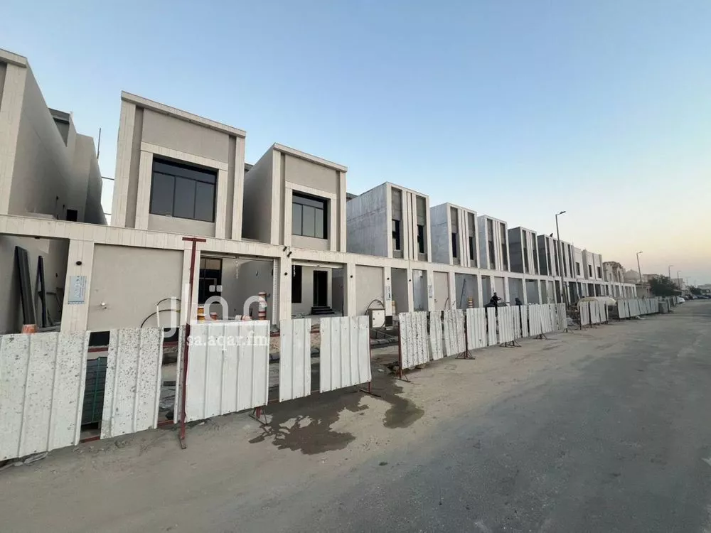 فيلا للبيع في شارع المكاسب, حي الأمواج, مدينة الخبر, المنطقة الشرقية 1 صورة