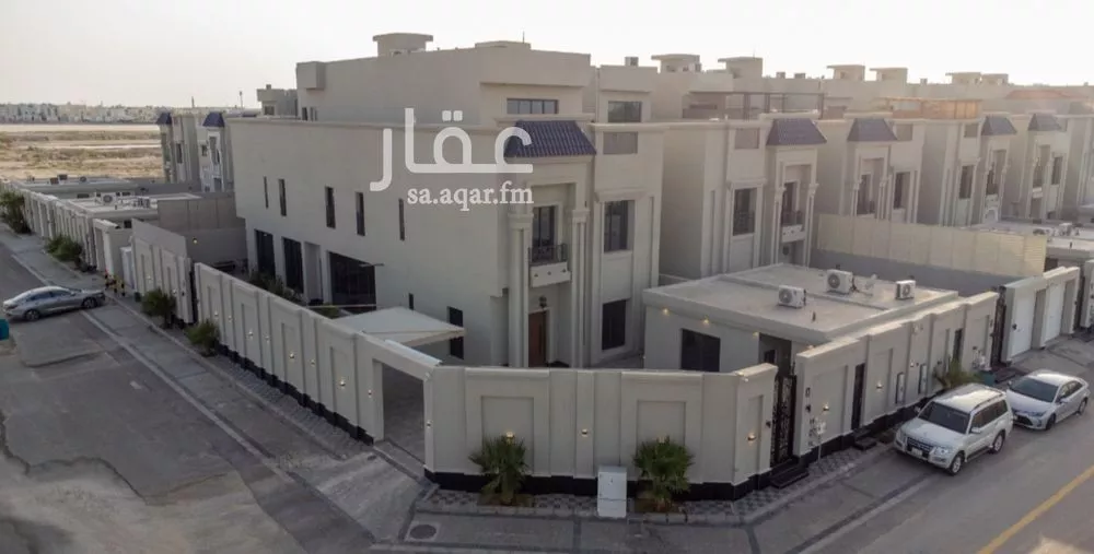 فيلا للبيع في حي البحيرة, مدينة الخبر, المنطقة الشرقية 1 صورة