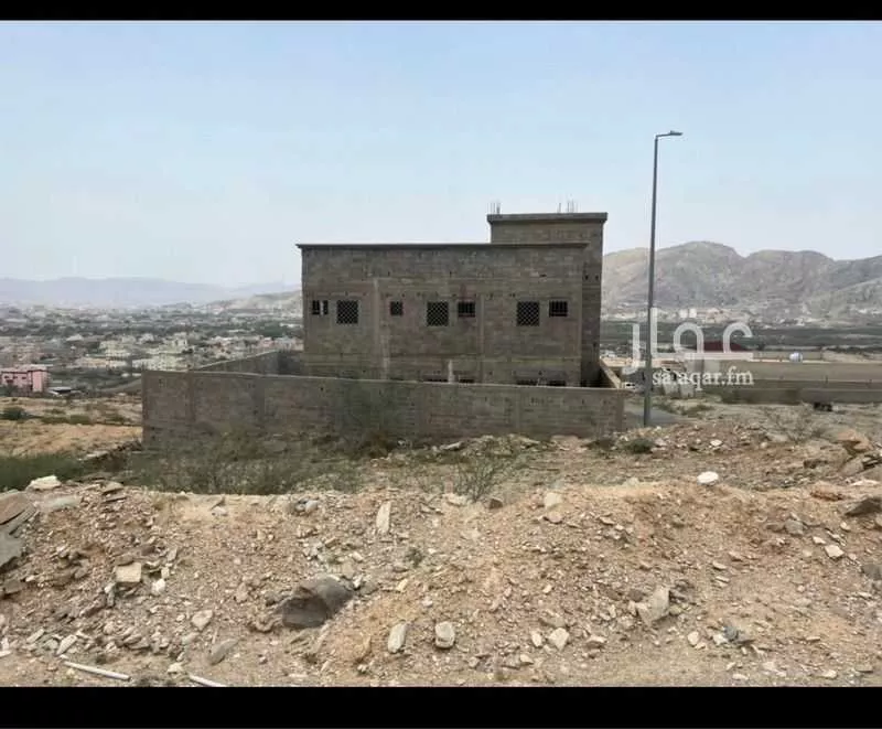 عمارة للبيع في شارع حصين ابن حدير ، حي مناظر ، محايل عسير ، محايل 1 صورة