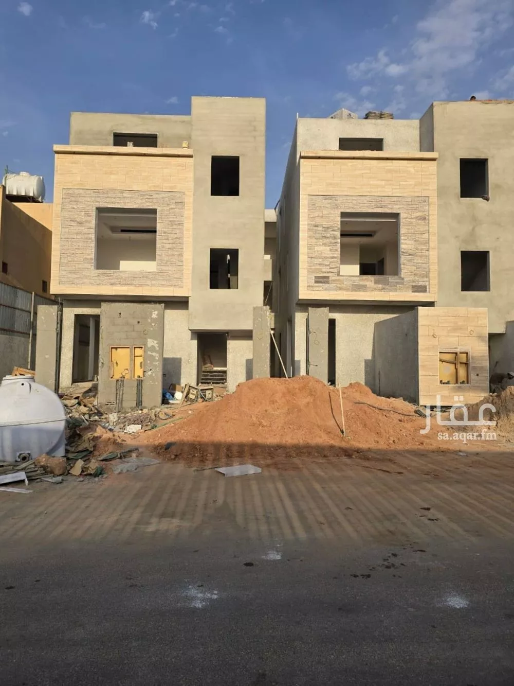 دور للبيع في شارع محمد بن ايمن, حي الخليج, مدينة الرياض, منطقة الرياض 1 صورة