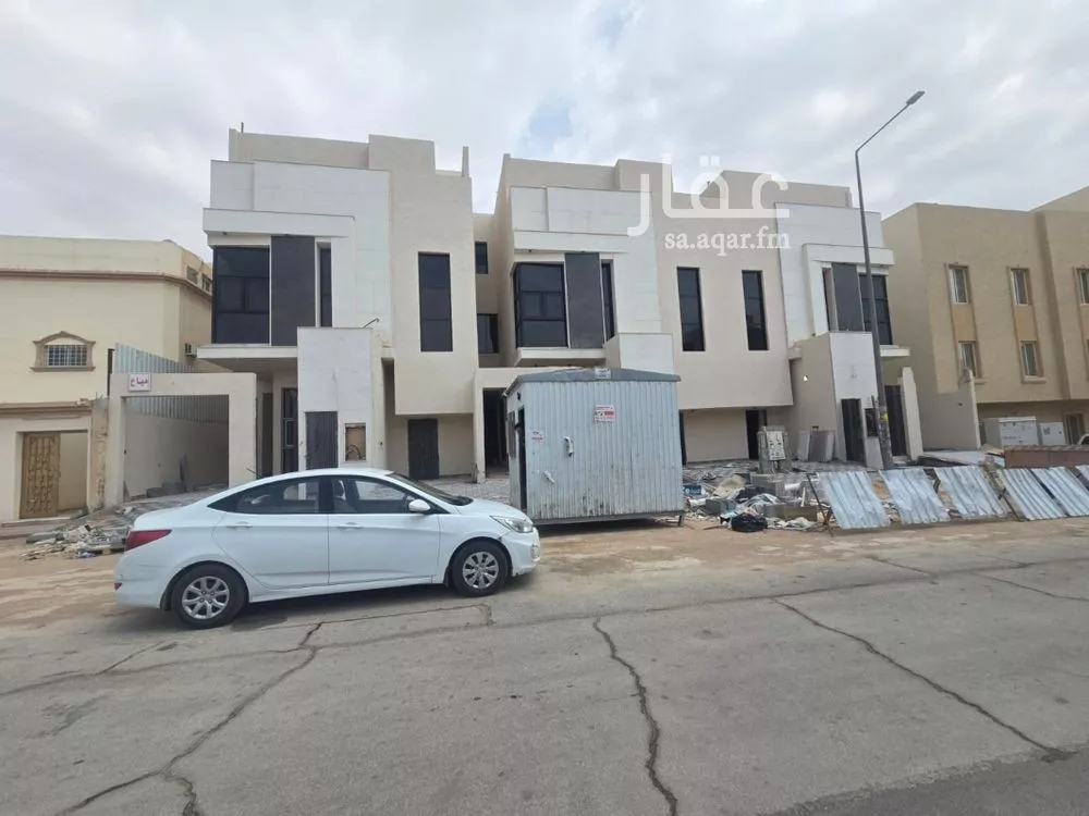 دور للبيع في شارع خالد بن الوليد, حي غرناطة, مدينة الرياض, منطقة الرياض 1 صورة