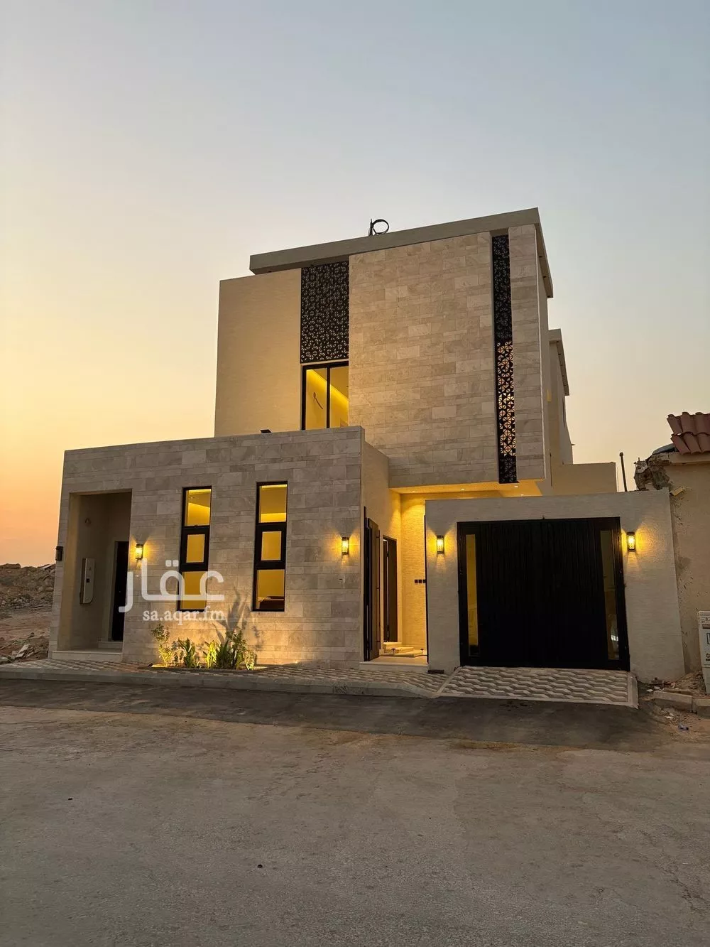 فيلا للبيع في شارع زين الدين النابلسي, حي المهدية, مدينة الرياض, منطقة الرياض 1 صورة