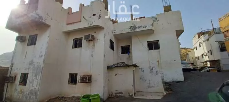 عمارة للبيع في شارع جبل النور ، حي جبل النور ، مكة ، منطقة مكة المكرمة 1 صورة