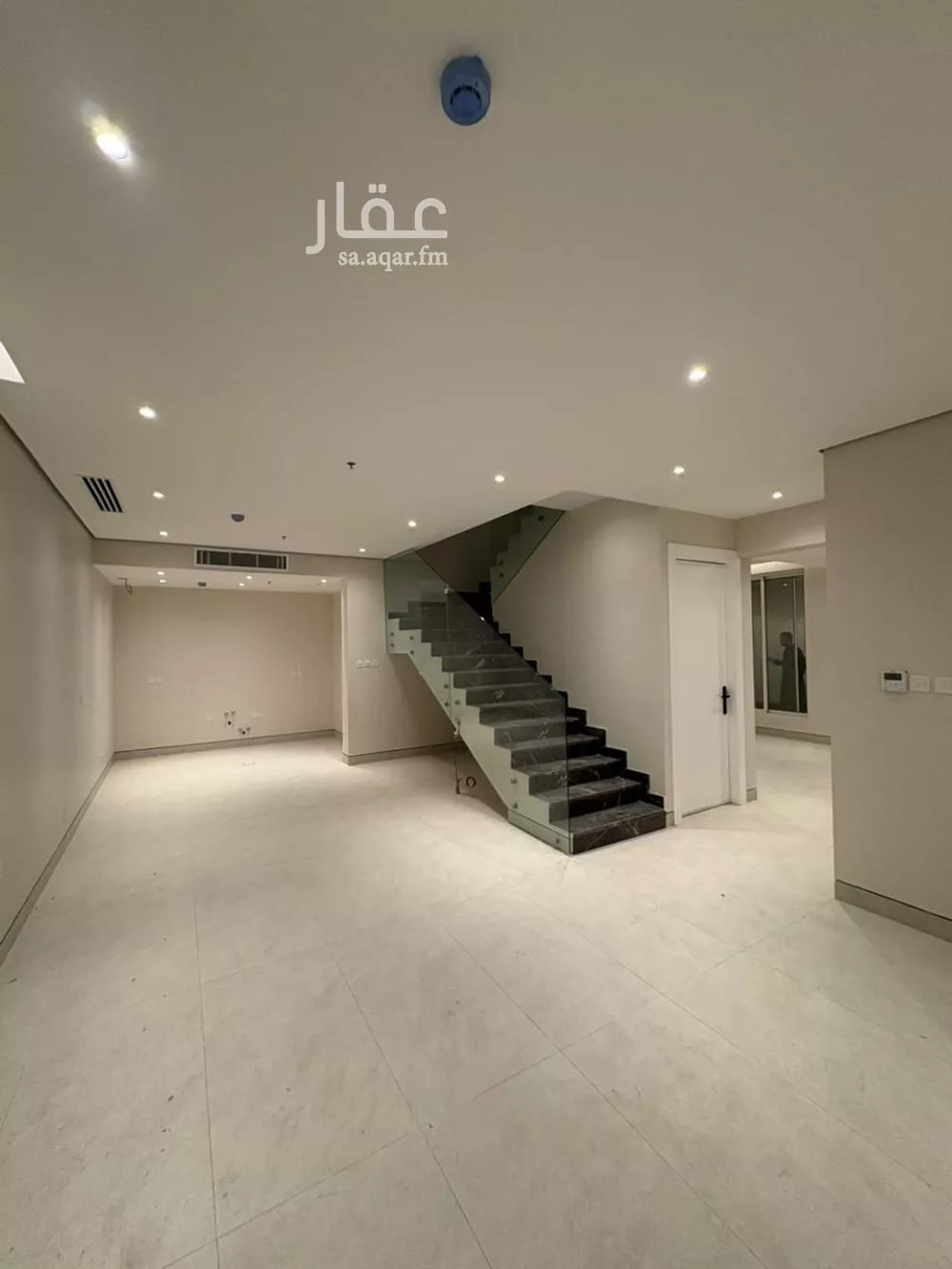 فيلا للإيجار في شارع علي بن أحمد العمري, حي العارض, مدينة الرياض, منطقة الرياض 1 صورة