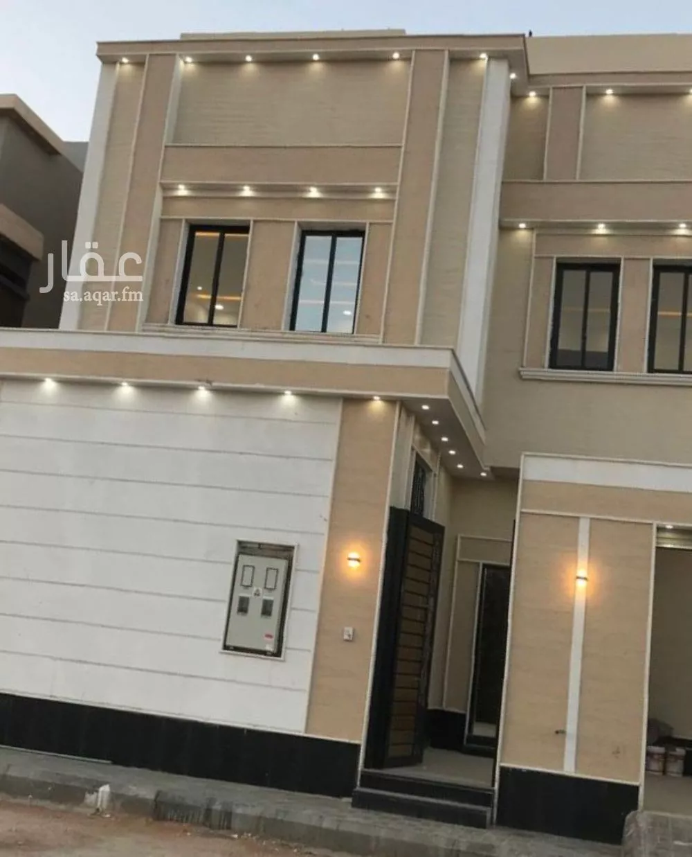 فيلا للبيع في شارع تميم الجرجاني, حي الرمال, مدينة الرياض, منطقة الرياض 1 صورة