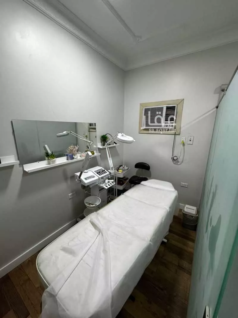 عمارة للبيع في شارع ابن بطوطة, حي الجامعة, مدينة الظهران, المنطقة الشرقية 1 صورة