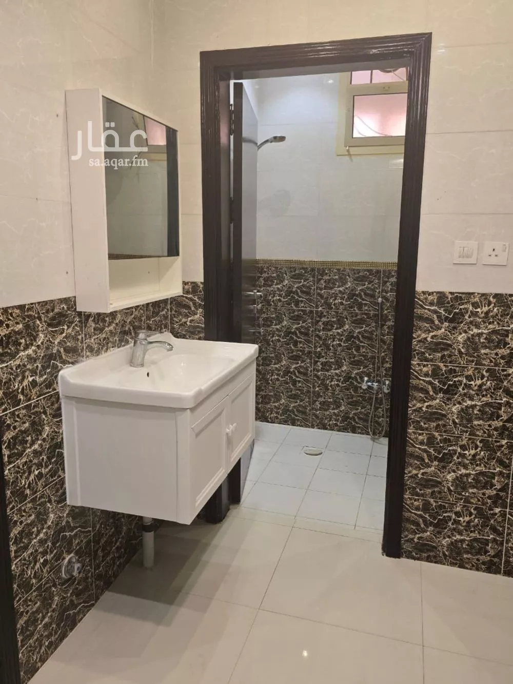 شقة للإيجار في شارع عبدالعزيز البصري
, حي القيروان, مدينة الرياض, منطقة الرياض 1 صورة