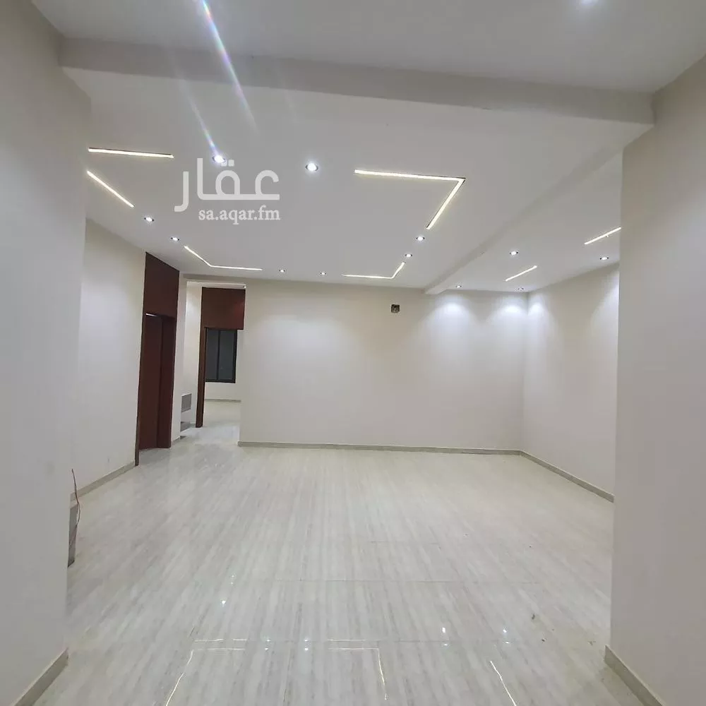 دور للبيع في شارع سليمان بن حسن زهدي, حي طويق, مدينة الرياض, منطقة الرياض 1 صورة