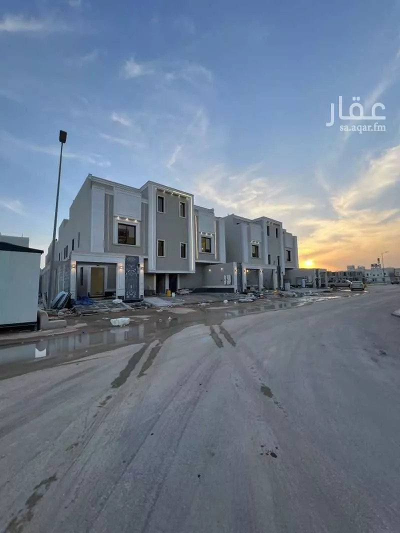 دور للبيع في شارع حرملة بن المنذر الكندي, حي بدر, مدينة الرياض, منطقة الرياض 1 صورة