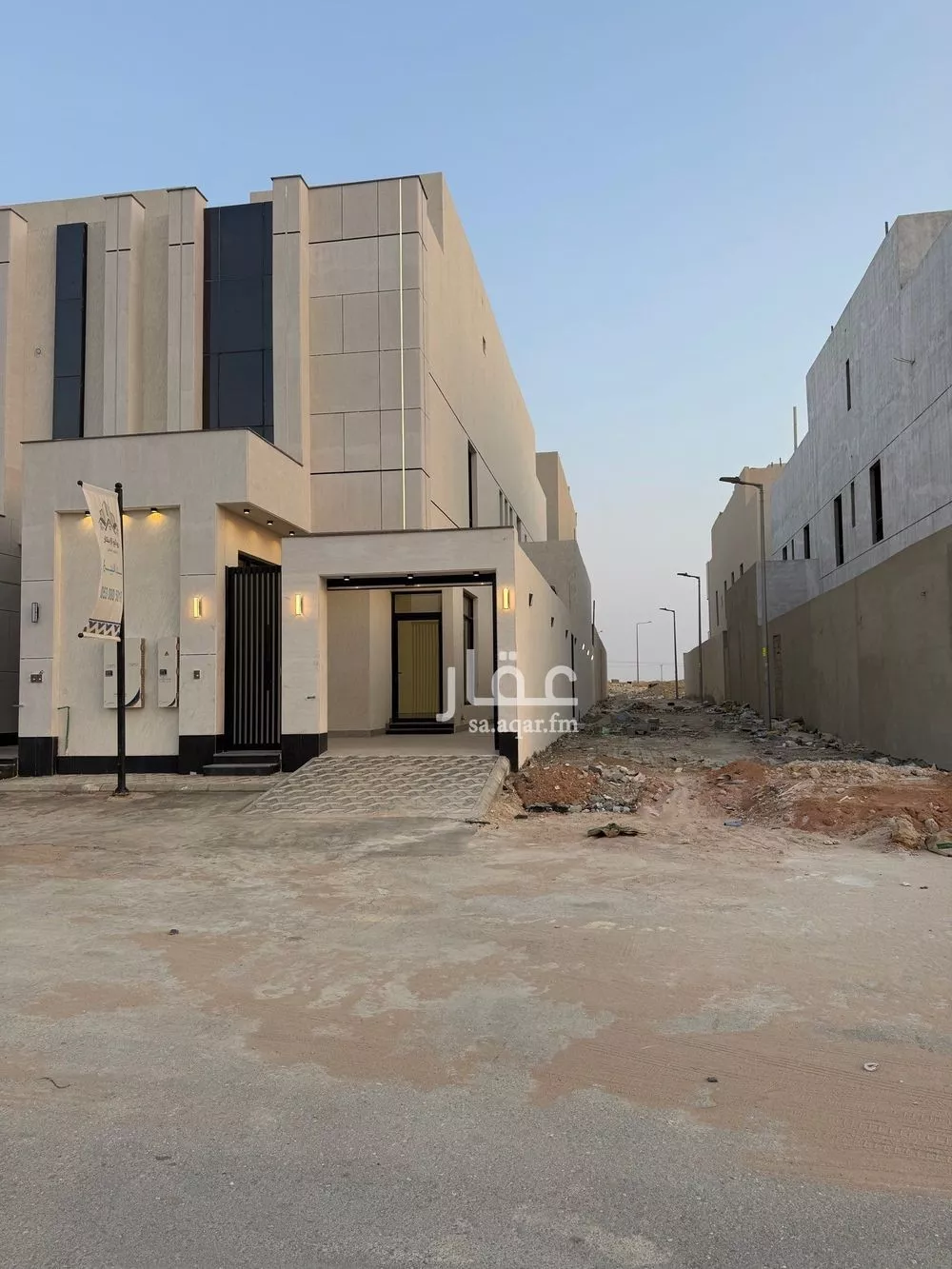 دور للبيع في شارع رقم 192, حي الجنادرية, مدينة الرياض, منطقة الرياض 1 صورة
