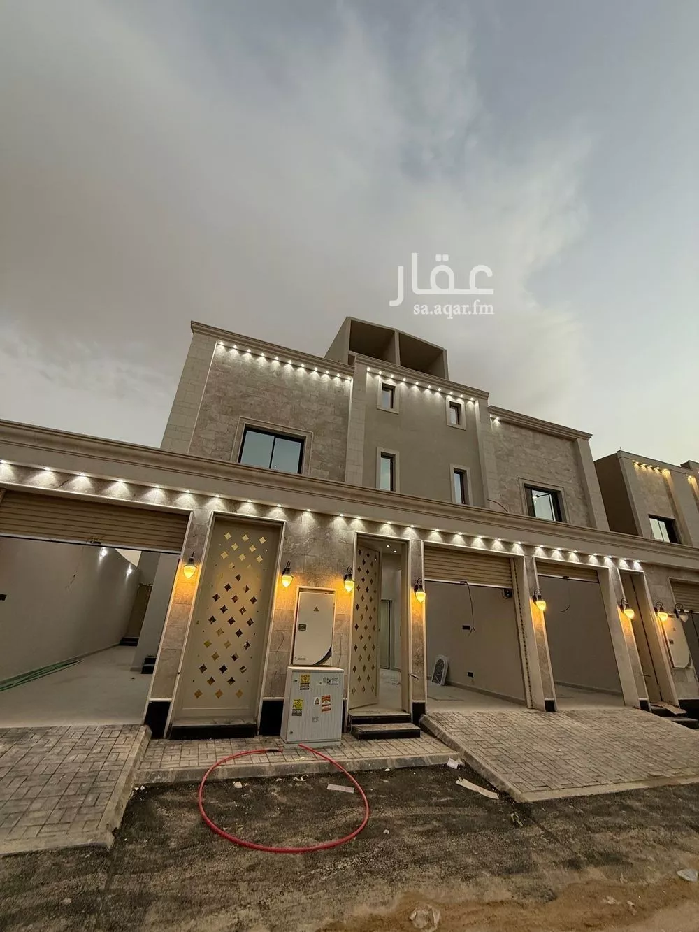 دور للبيع في حي الجنادرية, مدينة الرياض, منطقة الرياض 1 صورة