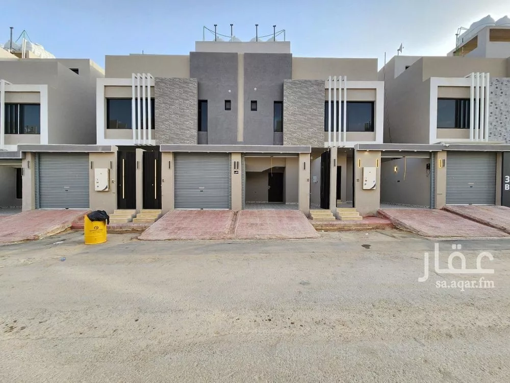 دور للبيع في شارع عبدالله بن ابيه, حي بدر, مدينة الرياض, منطقة الرياض 1 صورة