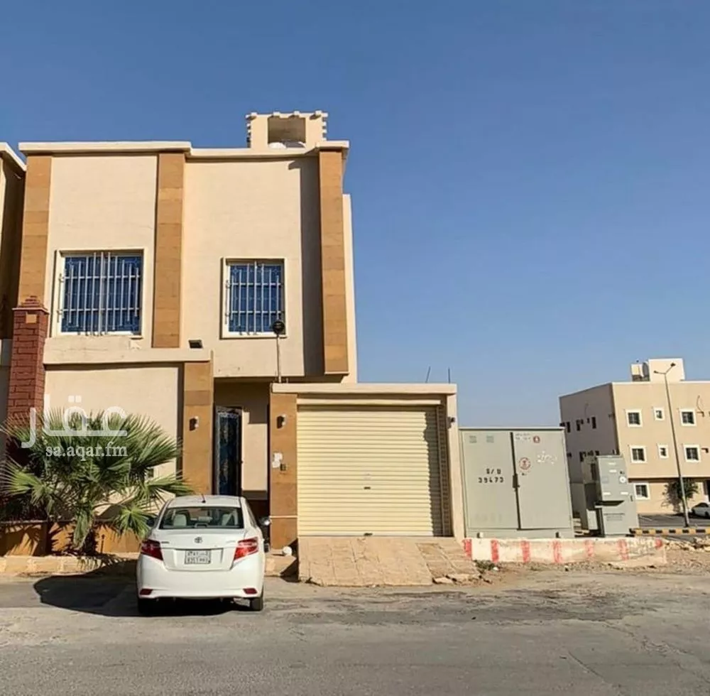 فيلا للبيع في شارع رقم 66, حي ظهرة لبن, مدينة الرياض, منطقة الرياض 1 صورة