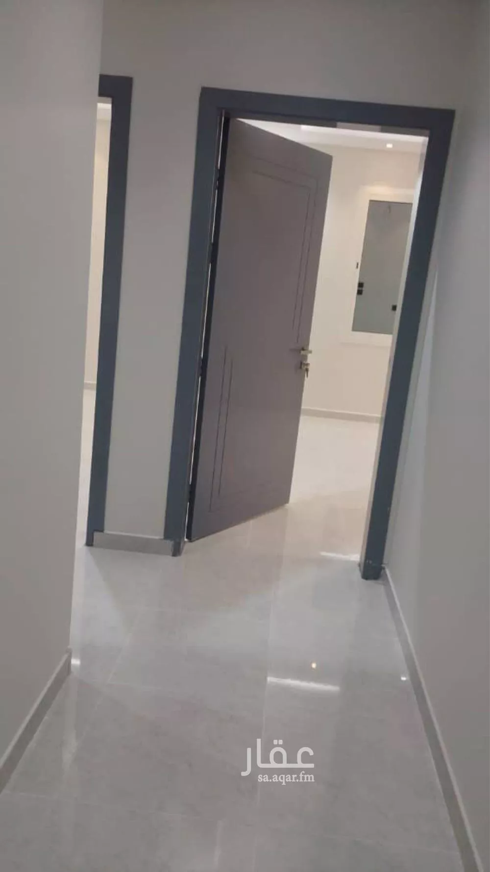 فيلا للبيع في شارع محمد بن محمد سعيد سنبل, حي ضاحية الإسكان, مدينة الطائف, منطقة مكة المكرمة 1 صورة