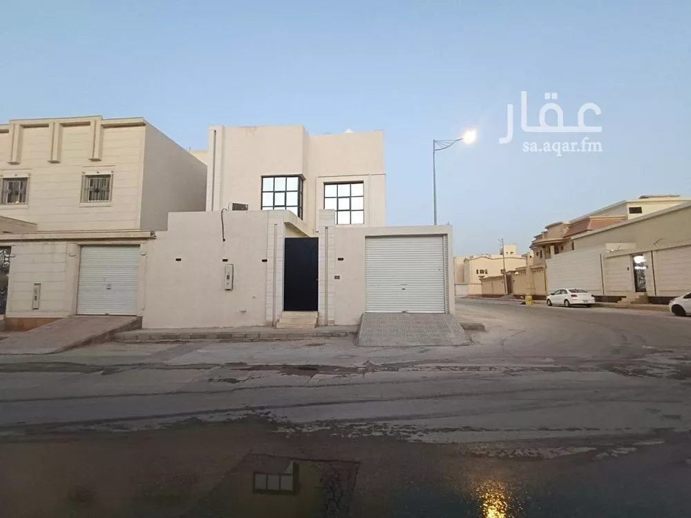 فيلا للبيع في شارع البشائر, حي أحد, مدينة الرياض, منطقة الرياض 1 صورة
