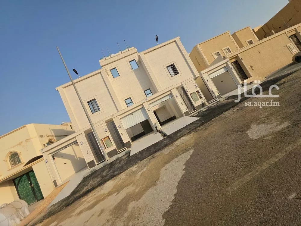 دور للبيع في شارع عبدالرازق بن الجزولي, حي بدر, مدينة الرياض, منطقة الرياض 1 صورة