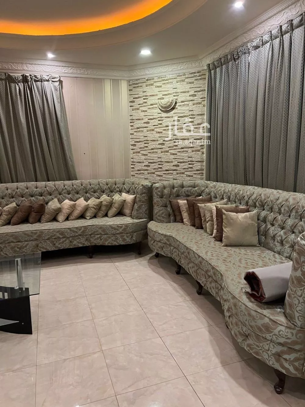 فيلا للبيع في شارع الارقم المخزومى, حي الميداء, مدينة البصر, منطقة القصيم 1 صورة