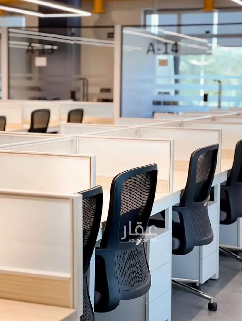 مكتب تجاري للإيجار في شارع تميم الداري, حي الدريهمية, مدينة الرياض, منطقة الرياض 1 صورة