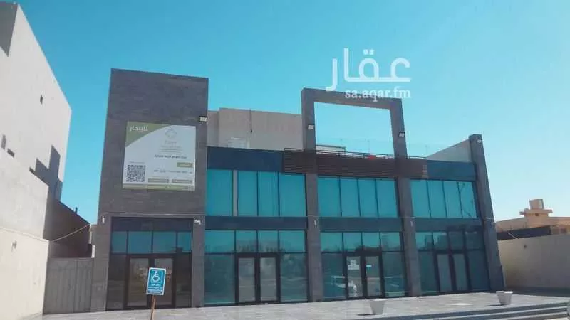 محل للإيجار في شارع الملك فيصل بن عبدالعزيز سعود, حي الصواري, مدينة جدة, منطقة مكة المكرمة 1 صورة
