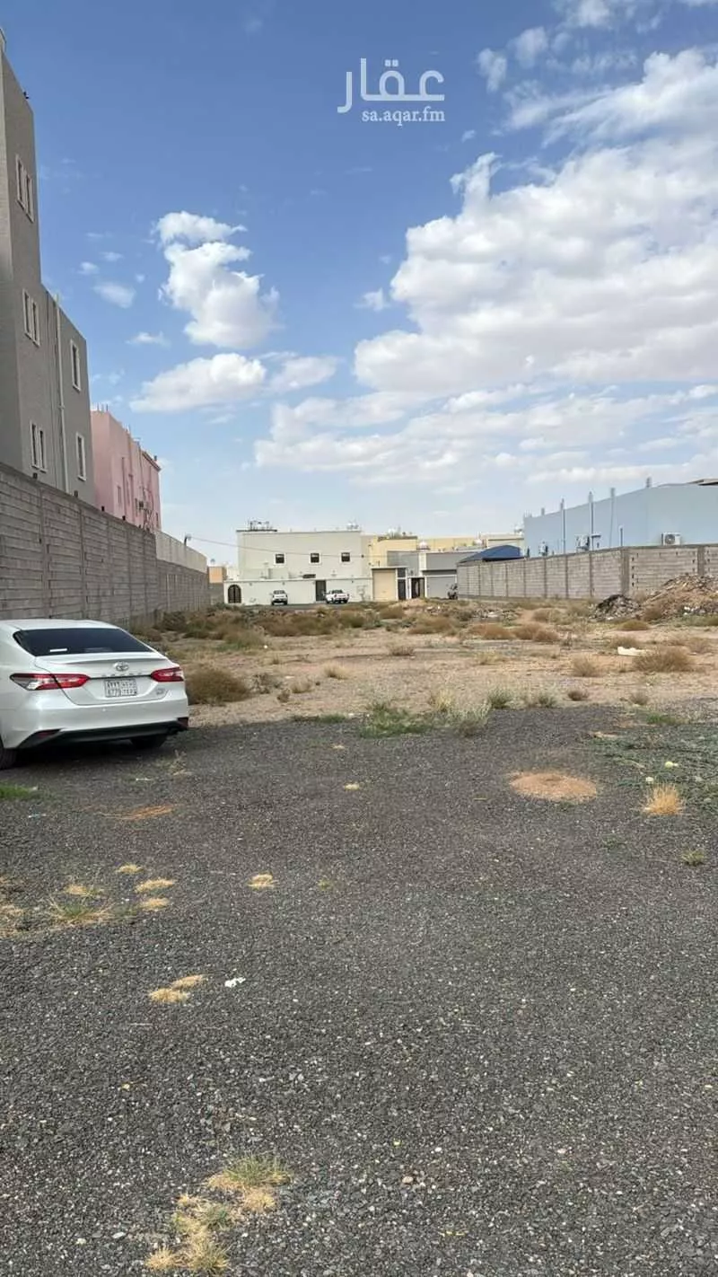 أرض للبيع في شارع حنظلة الجمحي, حي العرفاء الغربية, مدينة الطائف, منطقة مكة المكرمة 1 صورة
