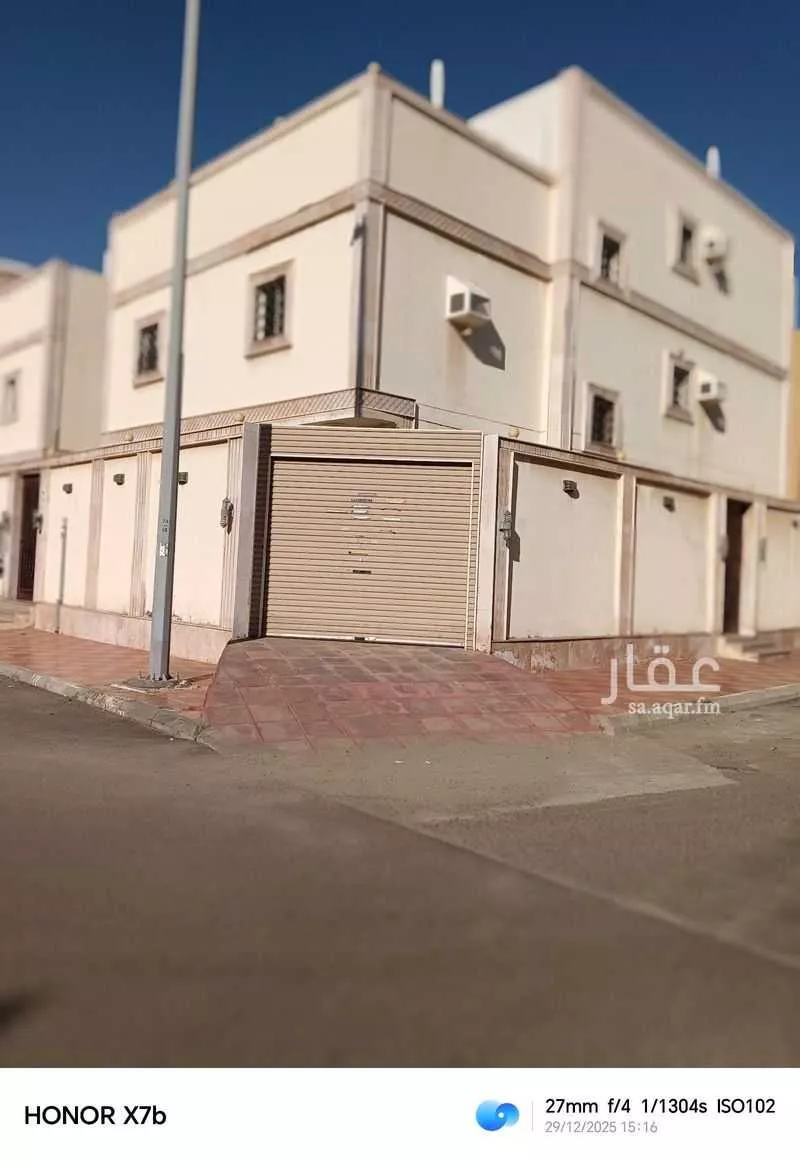 فيلا للبيع في شارع شفيق المؤيد ، حي الصالحية ، جدة ، جدة 1 صورة