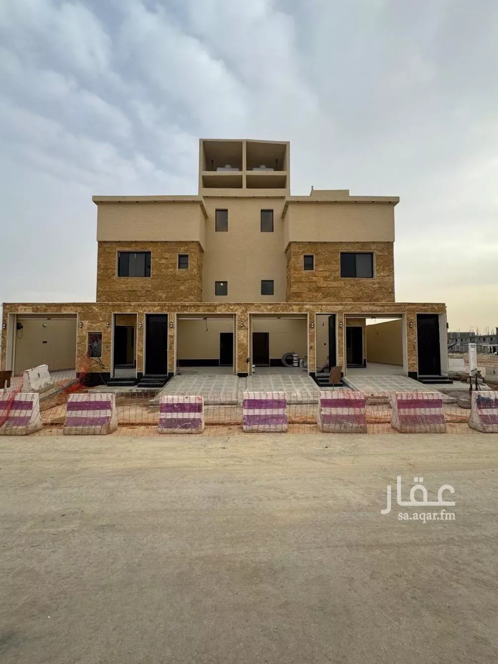 فيلا للبيع في شارع إسماعيل بن حماد, حي طيبة, مدينة الرياض, منطقة الرياض 1 صورة