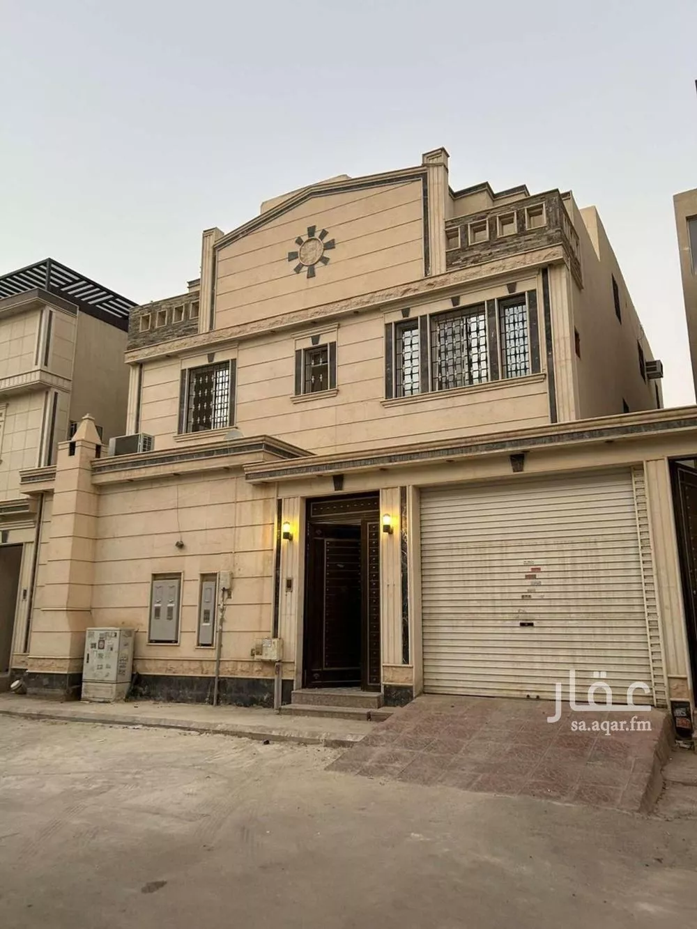 فيلا للبيع في شارع محمد العمودي, حي الرمال, مدينة الرياض, منطقة الرياض 1 صورة