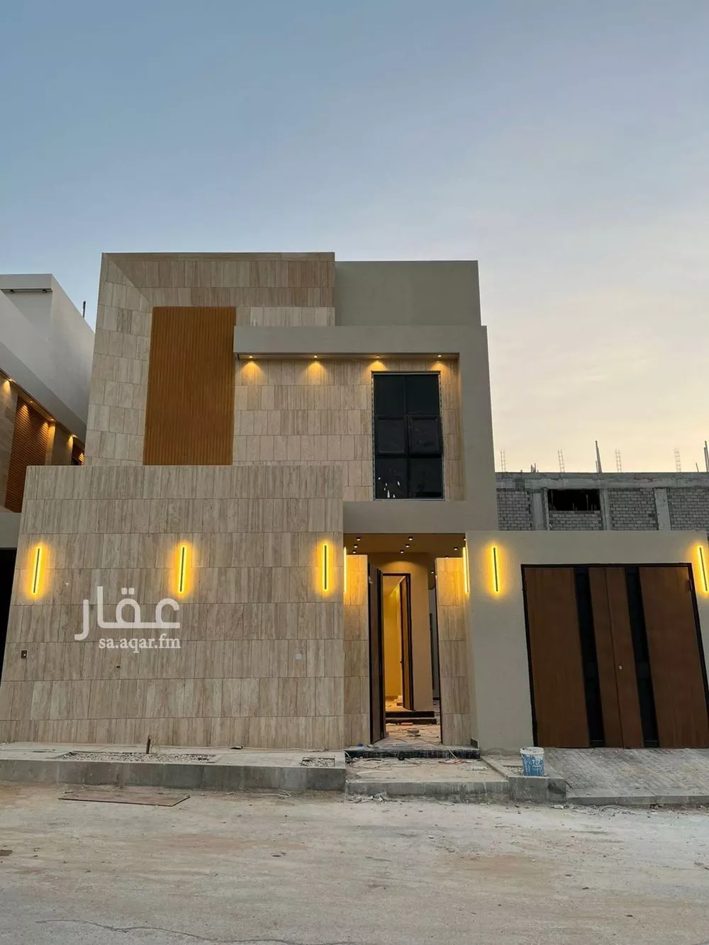 فيلا للبيع في شارع إسماعيل بن أبي الغنائم, حي المهدية, مدينة الرياض, منطقة الرياض 1 صورة