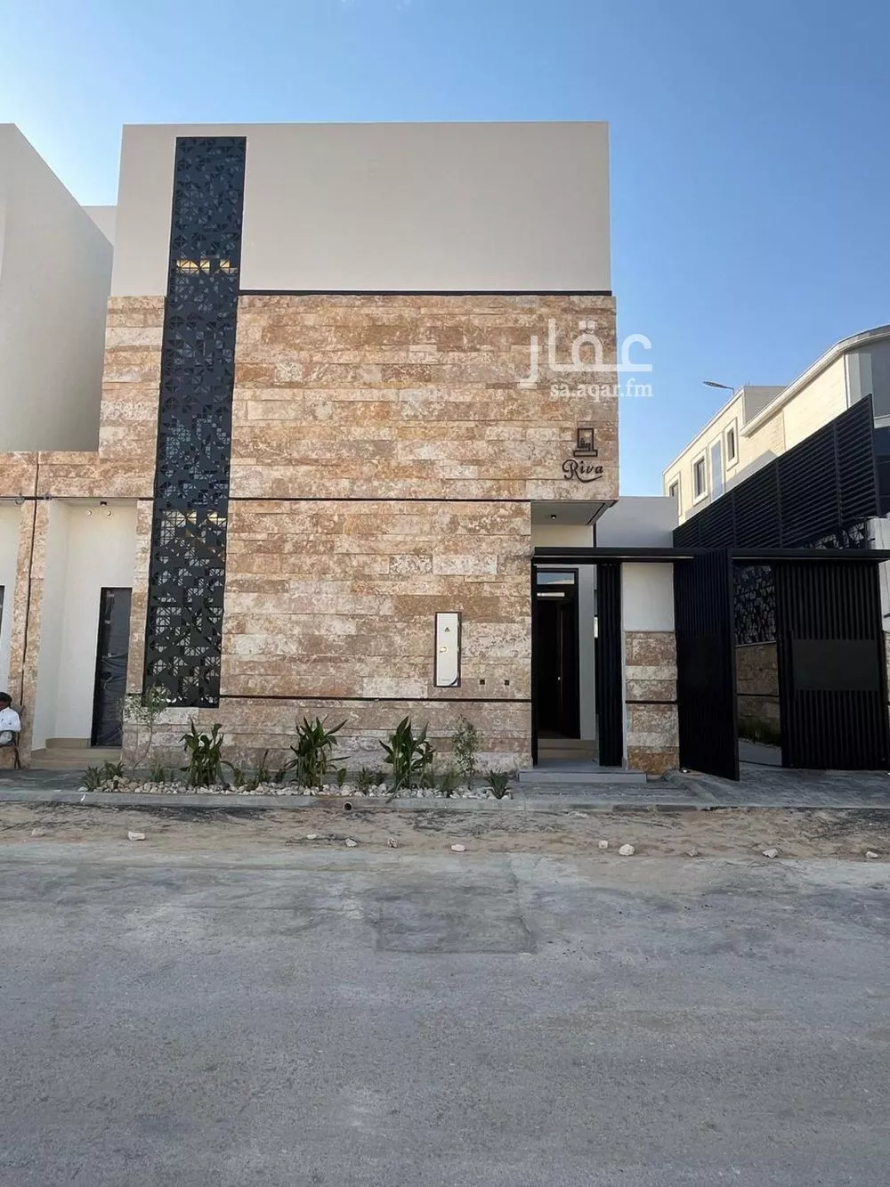 فيلا للبيع في شارع عبدالقادر بن عبدالوارث, حي المهدية, مدينة الرياض, منطقة الرياض 1 صورة
