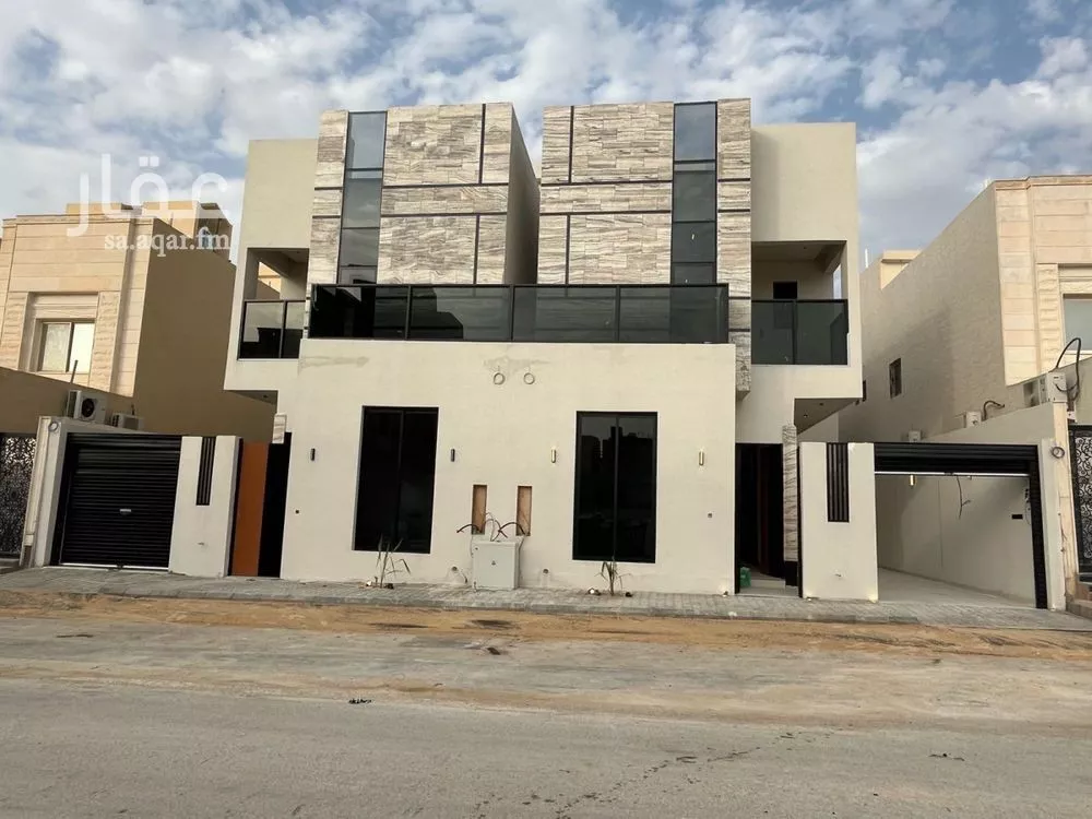 فيلا للبيع في شارع محمد فردوس, حي المهدية, مدينة الرياض, منطقة الرياض 1 صورة
