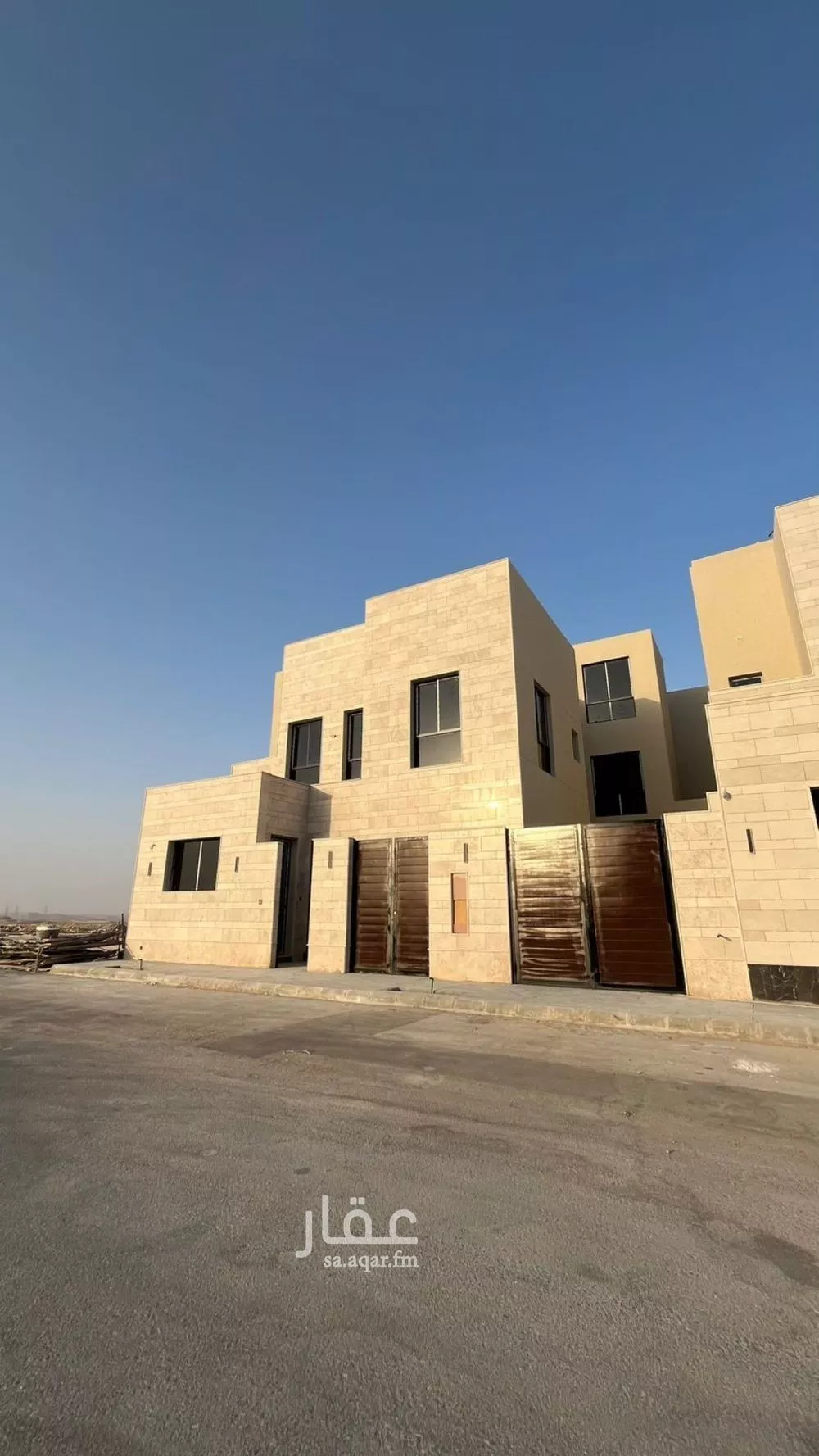 فيلا للبيع في شارع احمد الكازرونى, حي المهدية, مدينة الرياض, منطقة الرياض 1 صورة