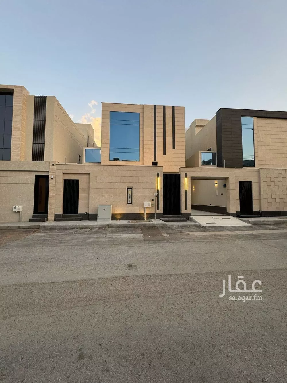 فيلا للبيع في شارع علي بن أبي تمام, حي النرجس, مدينة الرياض, منطقة الرياض 1 صورة