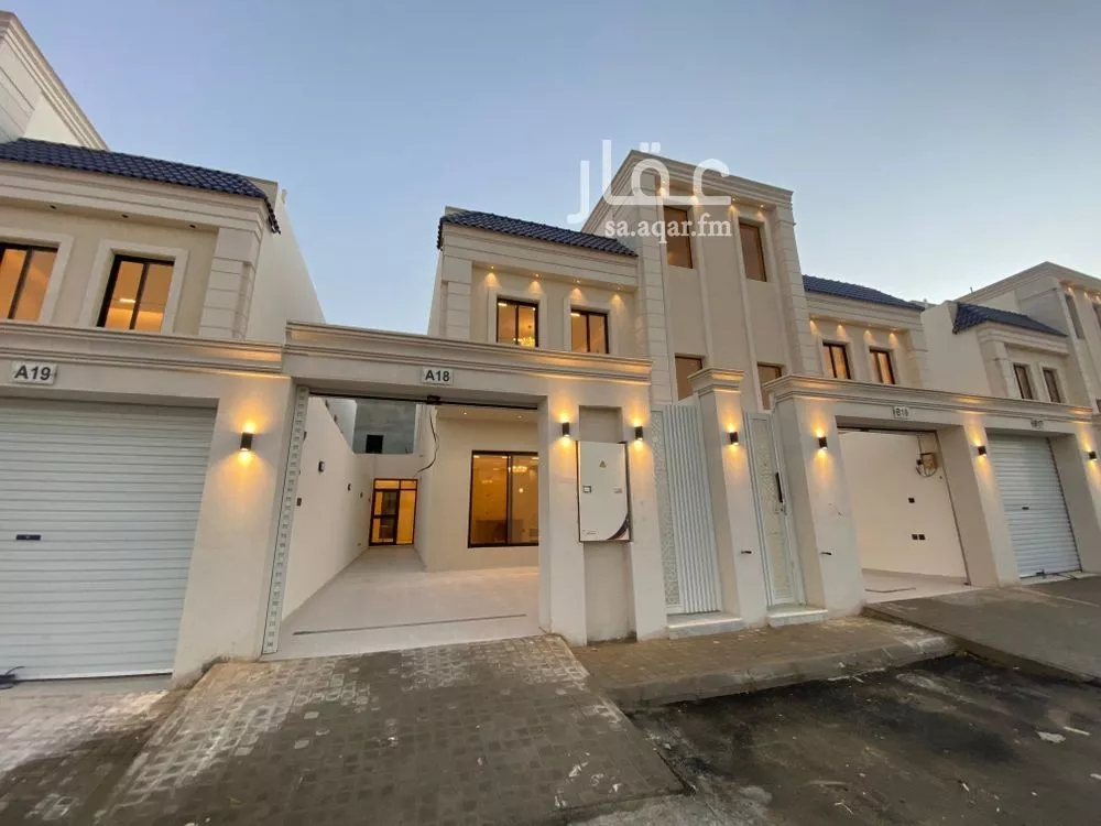 دور للبيع في شارع النفوذ, حي عكاظ, مدينة الرياض, منطقة الرياض 1 صورة