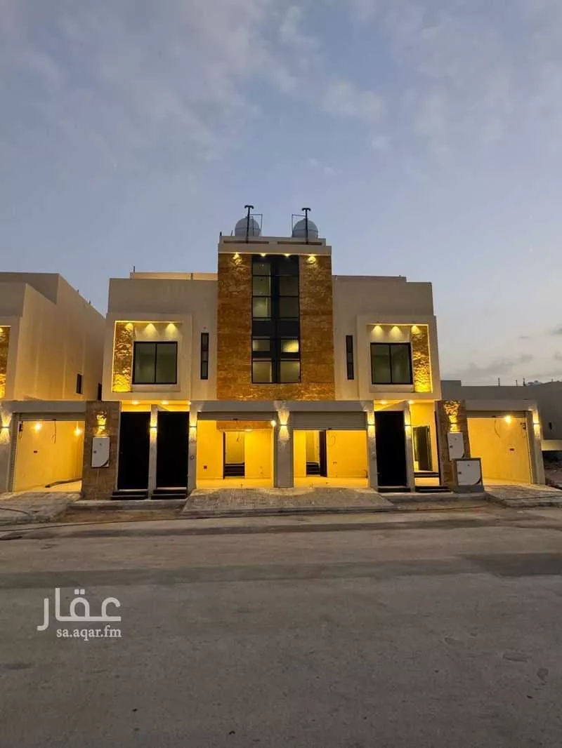 دور للبيع في شارع النغيق, حي طيبة, مدينة الرياض, منطقة الرياض 1 صورة