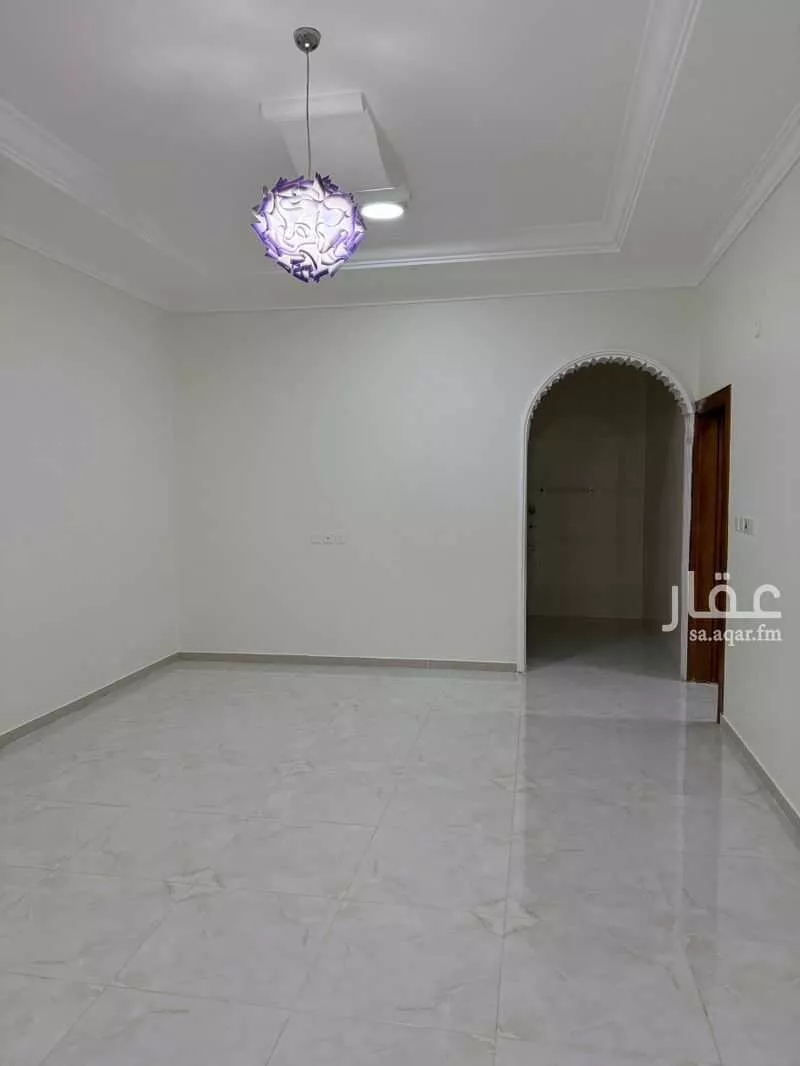 شقة للإيجار في شارع عبدالله ابن عامر ابن انيس, حي الظرفة, مدينة خميس مشيط, منطقة عسير 1 صورة