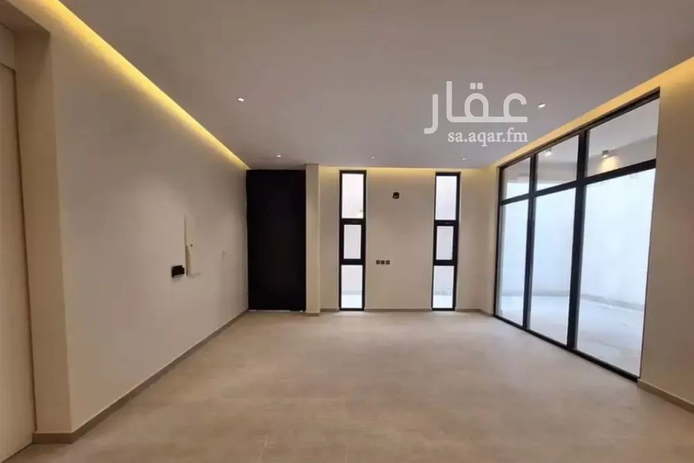 فيلا للبيع في شارع عبدالله بن أبي الهذيل, حي الرمال, مدينة الرياض, منطقة الرياض 1 صورة