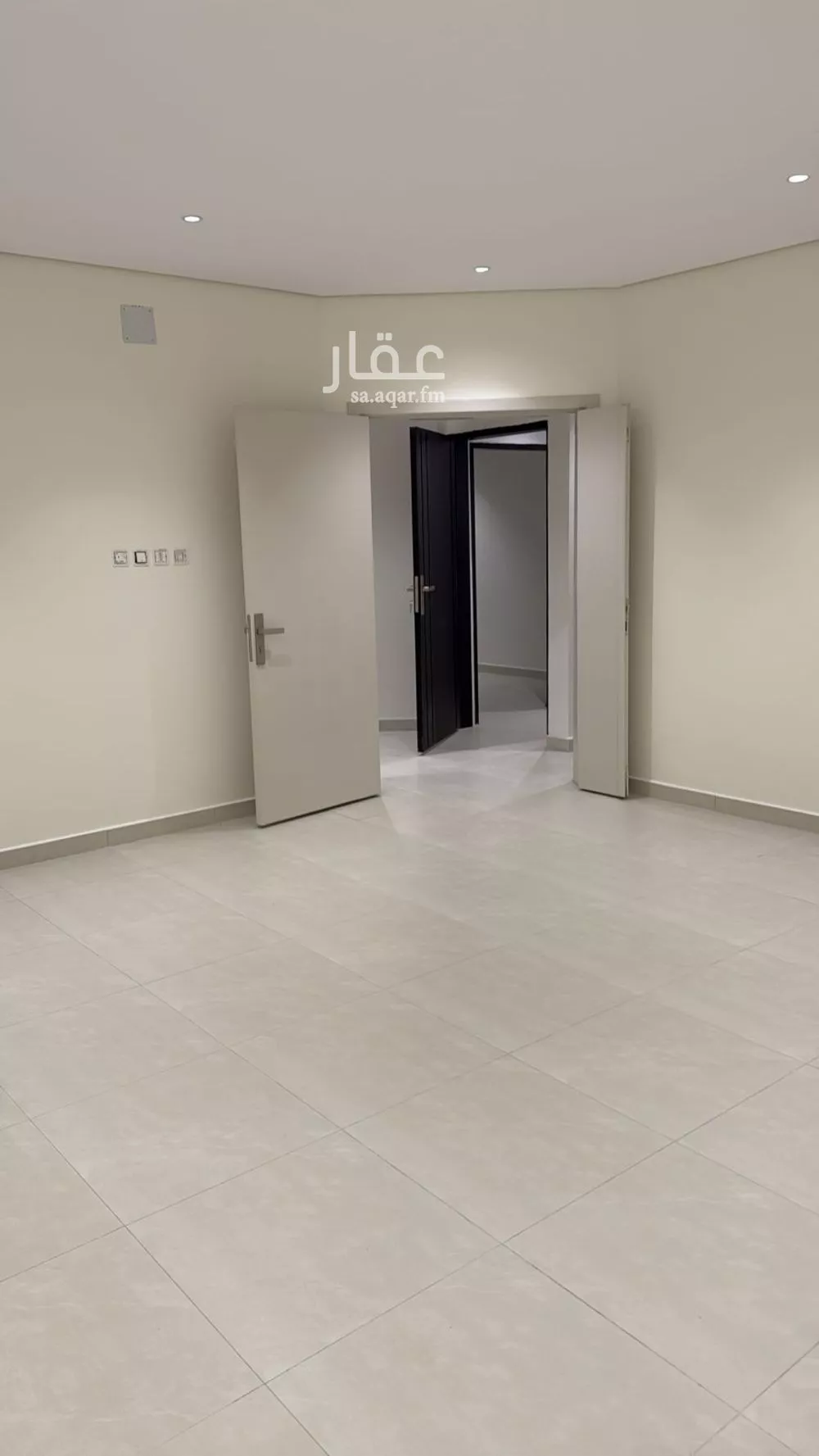 عمارة للإيجار في شارع عبدالرحمن بن سالم, حي النسيم الشرقي, مدينة الرياض, منطقة الرياض 1 صورة