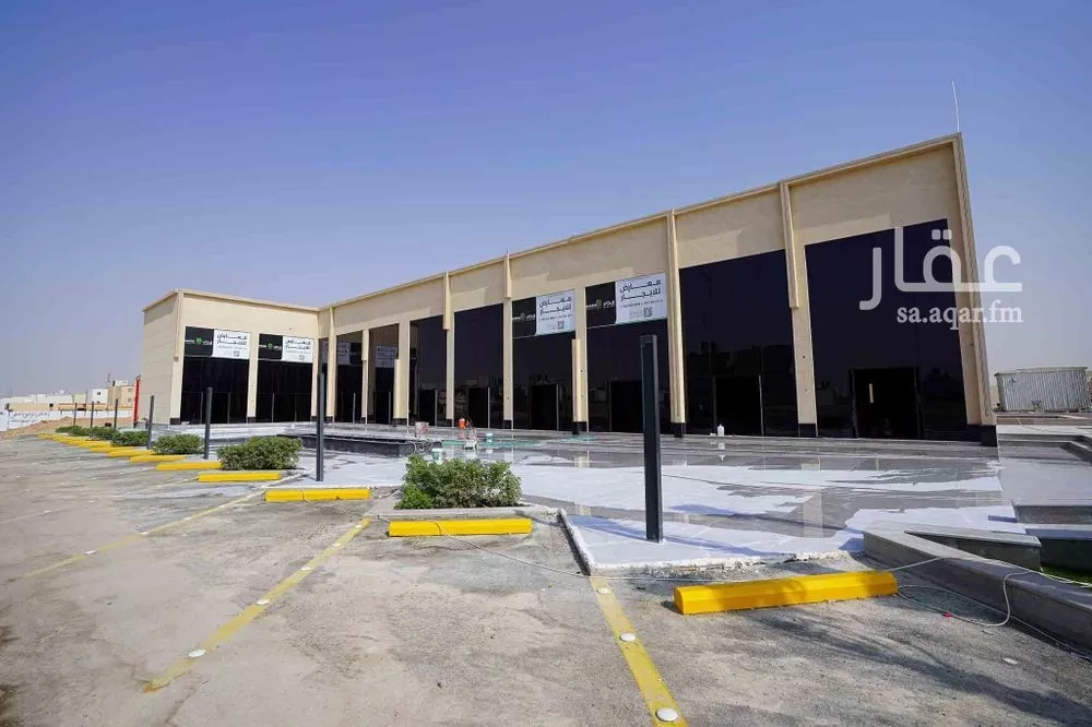 عمارة للإيجار في شارع السيل الكبير, حي المهدية, مدينة الرياض, منطقة الرياض 1 صورة