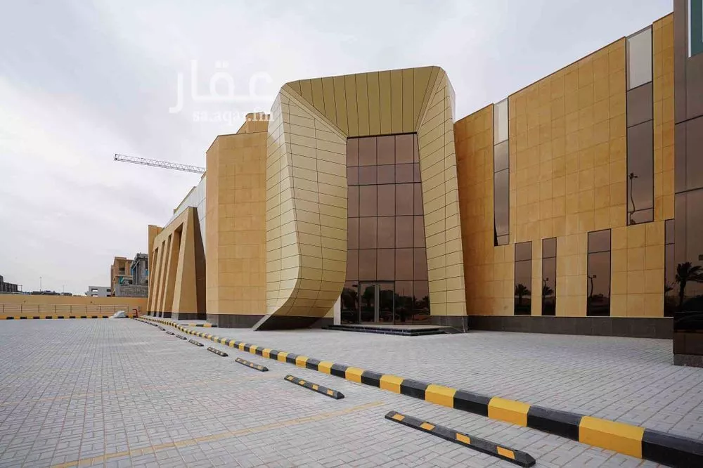 مكتب تجاري للإيجار في شارع الطريق الدائري الشمالي الفرعي, حي الفلاح, مدينة الرياض, منطقة الرياض 1 صورة