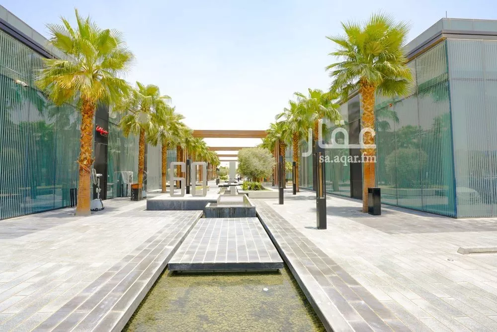 عمارة للإيجار في شارع صلاح الدين الايوبي الفرعي, حي الملك عبدالعزيز, مدينة الرياض, منطقة الرياض 1 صورة