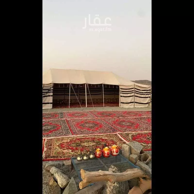 مخيم للحجز في الملك فهد, مكة 1 صورة