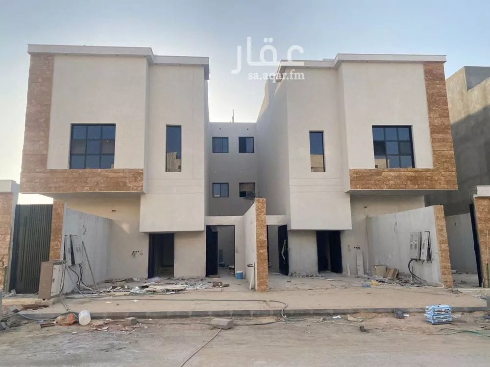 دور للبيع في شارع إبراهيم رفعت, حي عكاظ, مدينة الرياض, منطقة الرياض 1 صورة