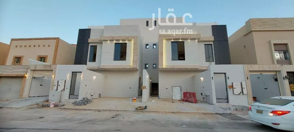 دور للبيع في شارع عبدالعزيز العبادي, حي العريجاء الغربي, مدينة الرياض, منطقة الرياض 1 صورة
