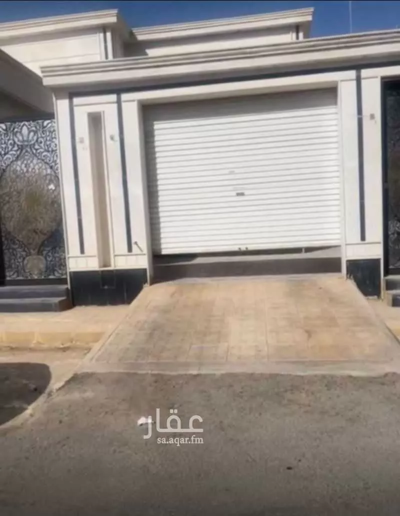 فيلا للإيجار في شارع أبي عمر الجرمي ، حي عريض ، الرياض ، منطقة الرياض 1 صورة