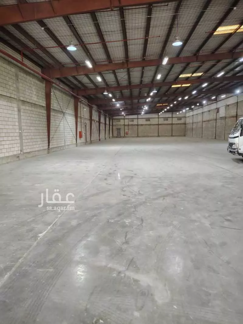 مستودع للإيجار في شارع اسعد بن سلامة الانصاري, حي العزيزية, مدينة الرياض, منطقة الرياض 1 صورة