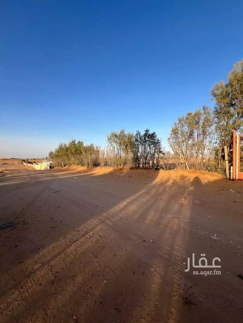 أرض للبيع في حي العريفيه, مدينة بريده, منطقة القصيم 1 صورة