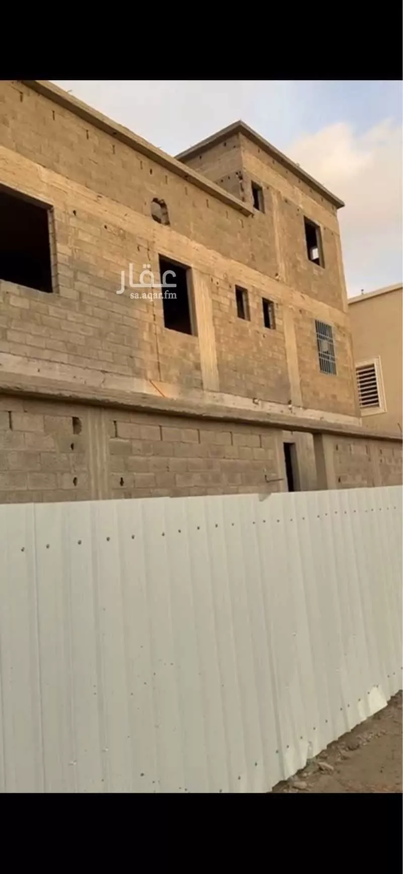 عمارة للبيع في شارع عريجه, مدينة عريجة, منطقة عسير 1 صورة