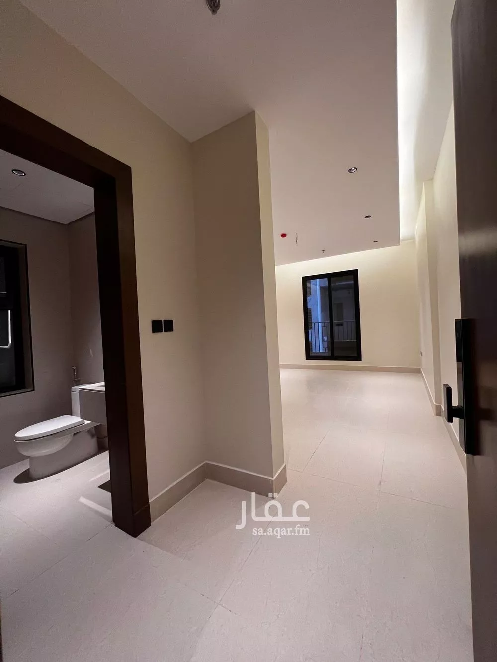 شقة للبيع في شارع الملك عبد الله بن عبدالعزيز, حي الشاطئ الغربي, مدينة الدمام, المنطقة الشرقية 1 صورة