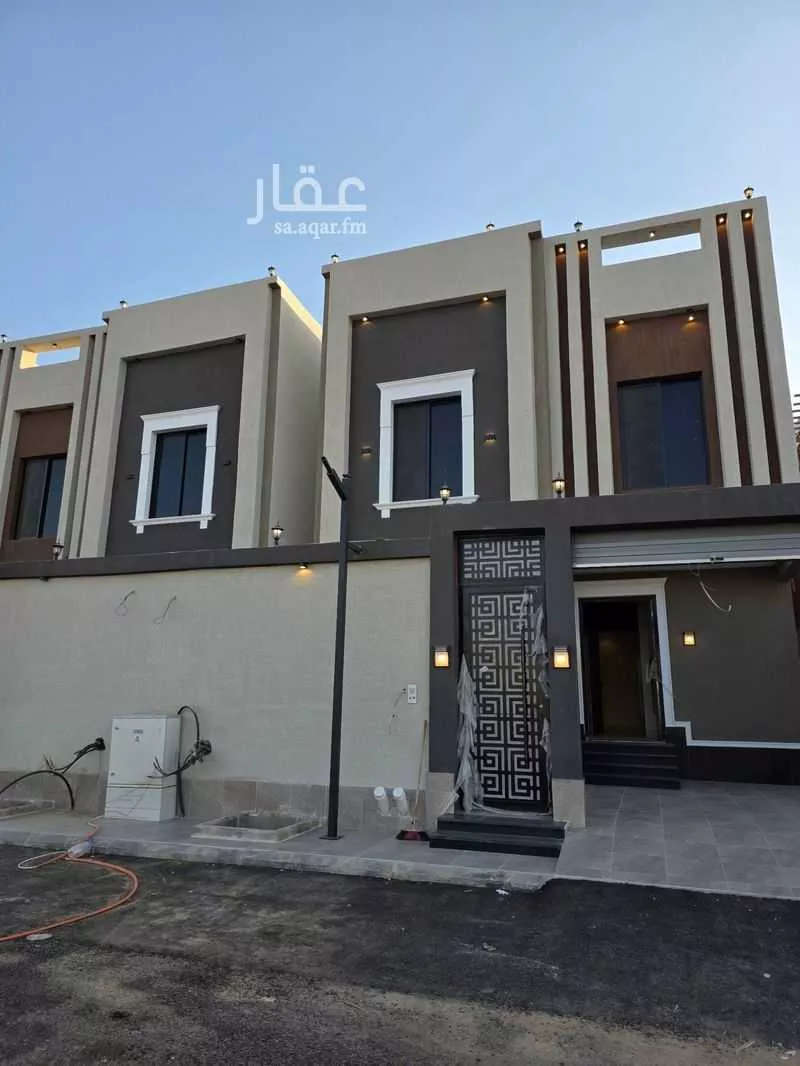 فيلا للبيع في شارع الشيخ عبدالرحمن بن حسن, حي الفلاح, مدينة جدة, منطقة مكة المكرمة 1 صورة