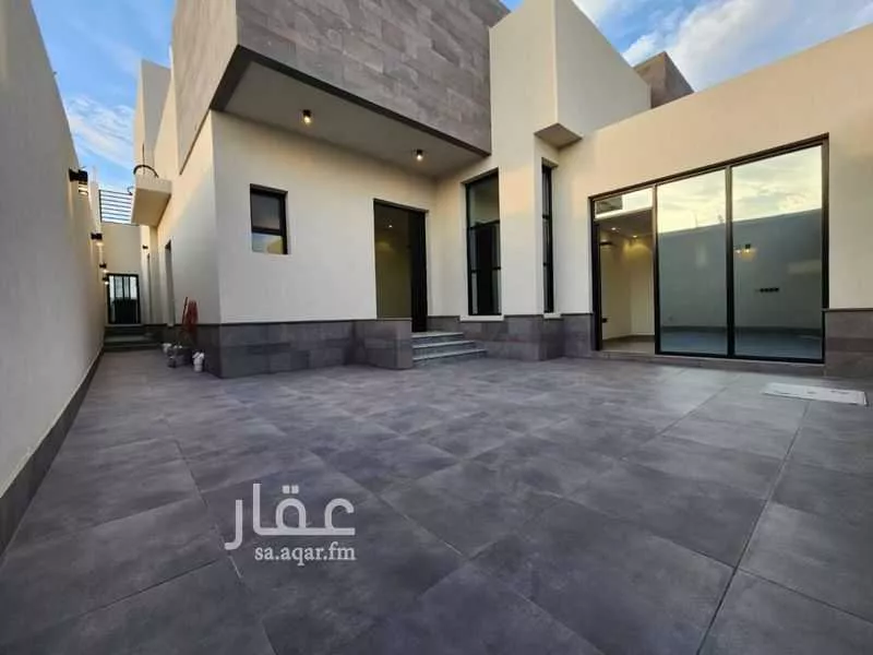 فيلا للبيع في شارع قطراته, حي الرياض, مدينة جدة, منطقة مكة المكرمة 1 صورة